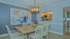 1055-805 8th Floor Condo with Abundant Light